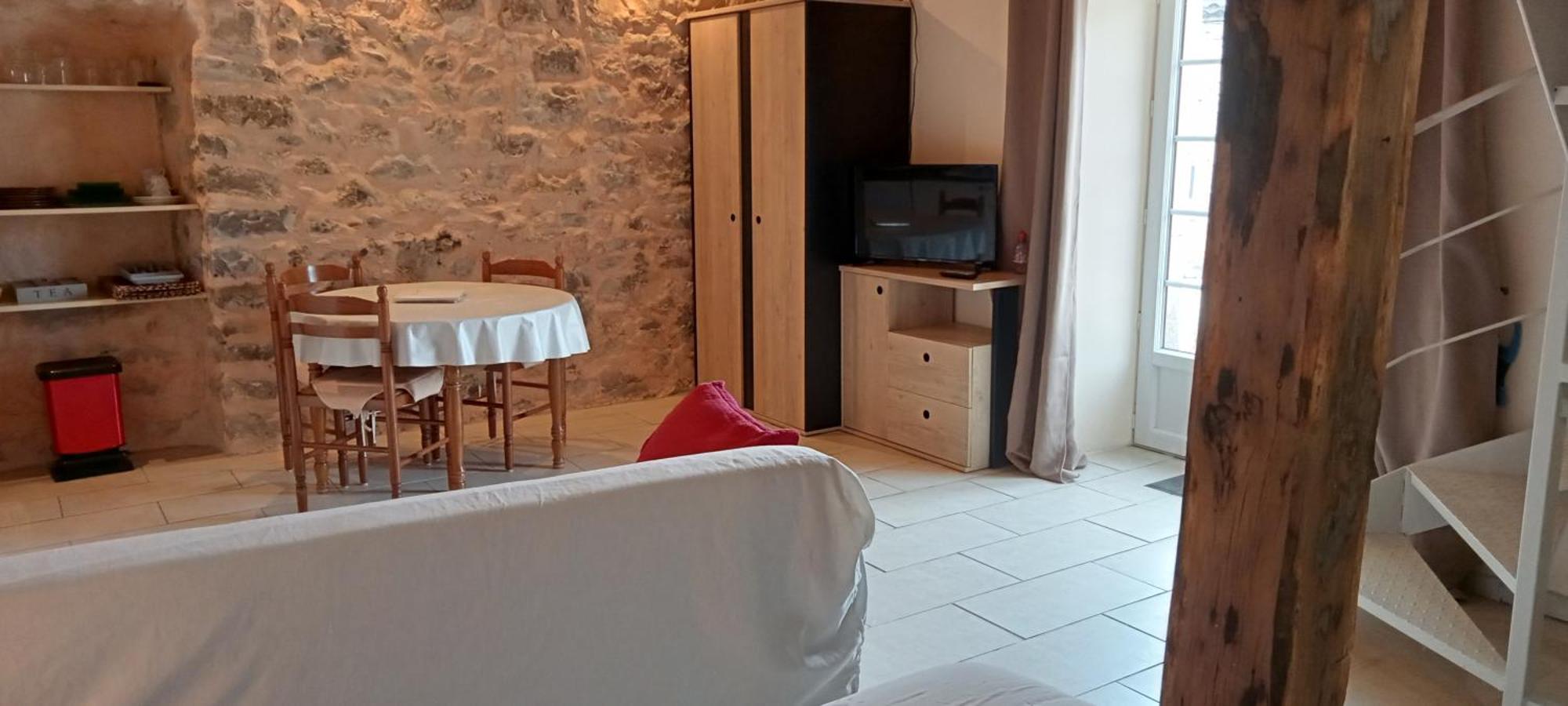 Bed and Breakfast La Dame Blanche Saint-Maurice-d'Ibie Екстер'єр фото