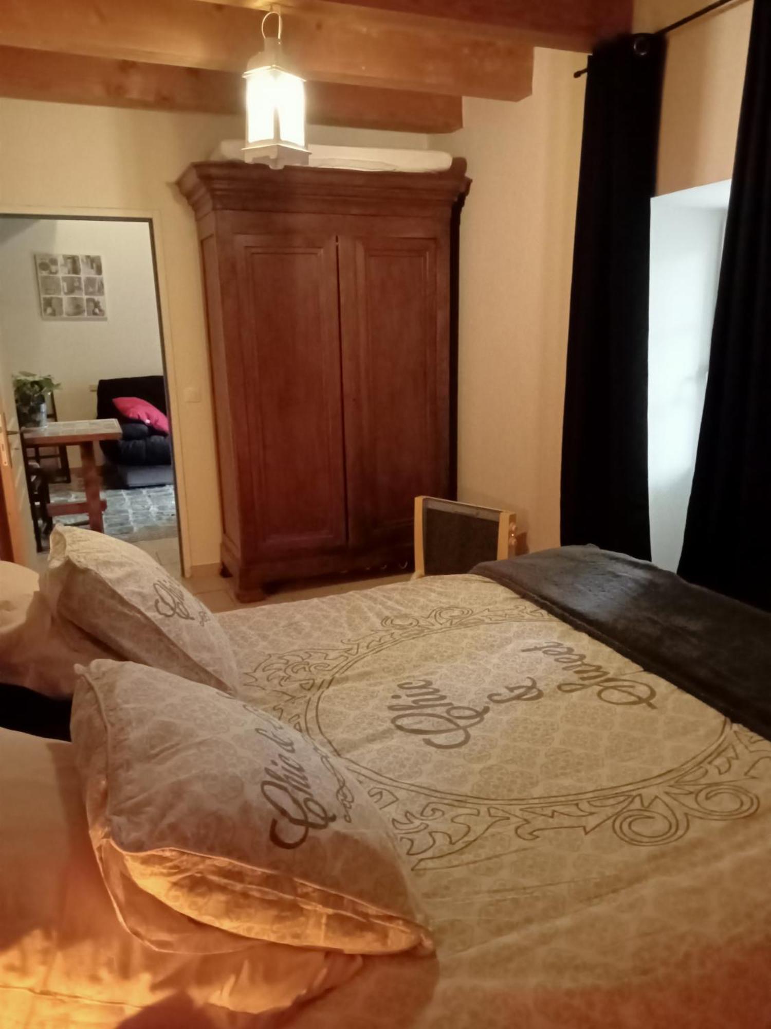 Bed and Breakfast La Dame Blanche Saint-Maurice-d'Ibie Екстер'єр фото